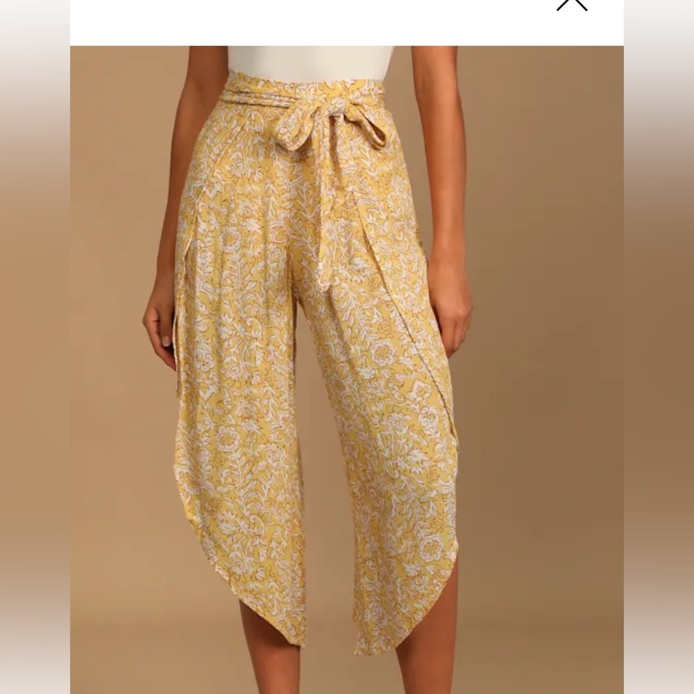 Billabong Capri Skies Yellow Floral Tie-Waist Split Tulip Leg Pants Boho Beach - Picture 2 of 16
